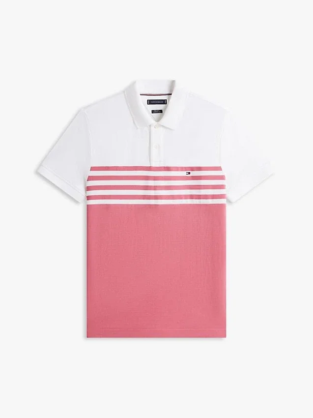 Polo em piqué com blocos de cor e corte regular Polo em piqué com blocos de cor e corte regular