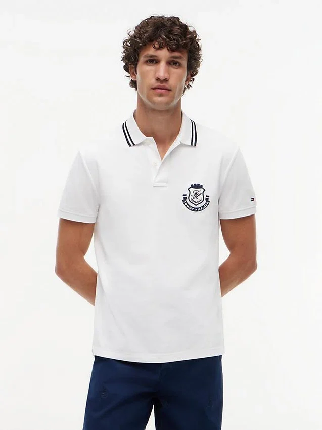 Polo em piqué com monograma e corte regular Polo em piqué com monograma e corte regular