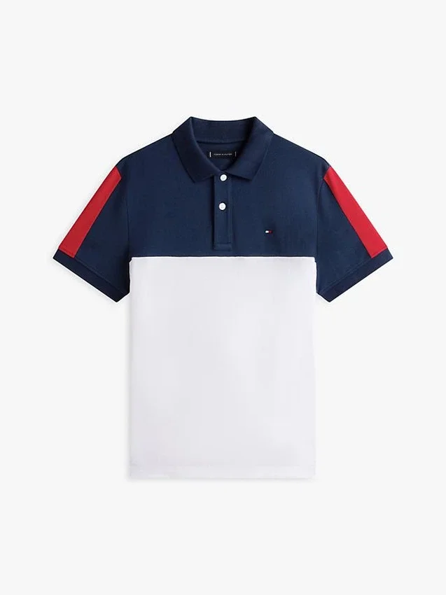 Polo em piqué com riscas em blocos de cor e corte regular Polo em piqué com riscas em blocos de cor e corte regular