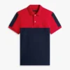 Polo em piqué com riscas em blocos de cor e corte regular Polo em piqué com riscas em blocos de cor e corte regular