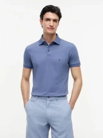 Polo em piqué elástico de corte justo