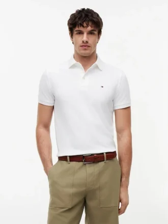 Polo em piqué elástico de corte justo