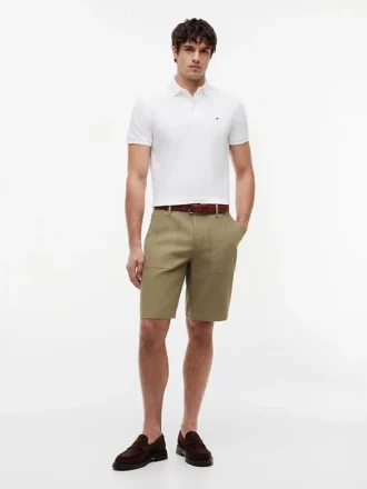 Polo em piqué elástico de corte justo