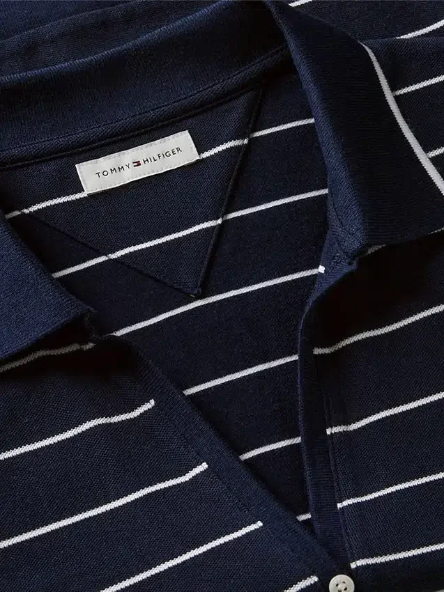 Polo Henley em piqué leve Polo Henley em piqué leve