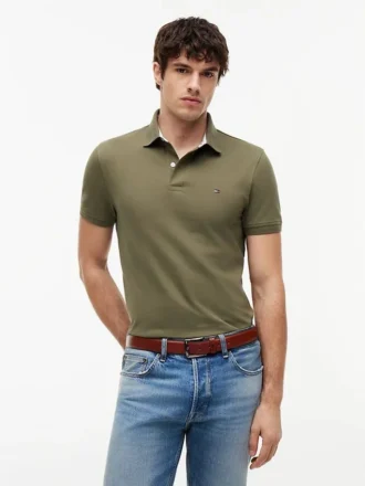 Polo Tommy com corte regular e elástico