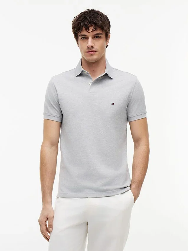 Polo Tommy com corte regular e elástico Polo Tommy com corte regular e elástico