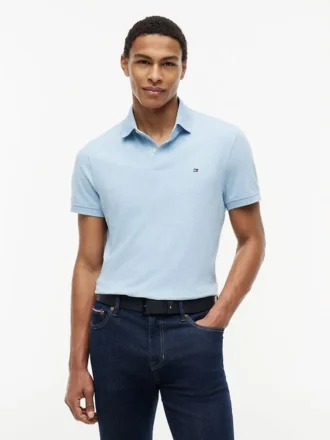 Polo Tommy com corte regular e elástico