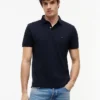 Polo Tommy com corte regular e elástico Polo Tommy com corte regular e elástico