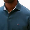 Polo Tommy com corte regular e elástico Polo Tommy com corte regular e elástico