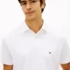 Polo Tommy com corte regular e elástico Polo Tommy com corte regular e elástico