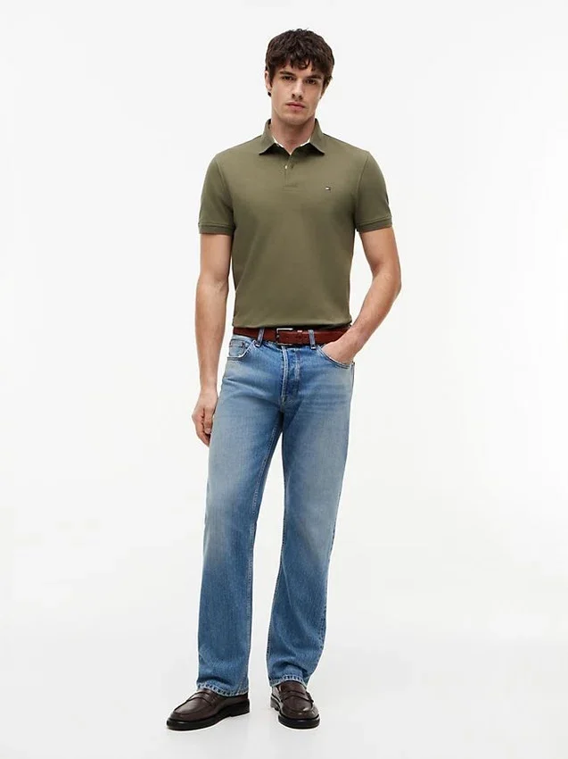 Polo Tommy com corte regular e elástico Polo Tommy com corte regular e elástico