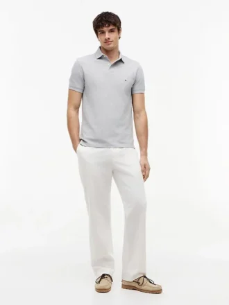 Polo Tommy com corte regular e elástico