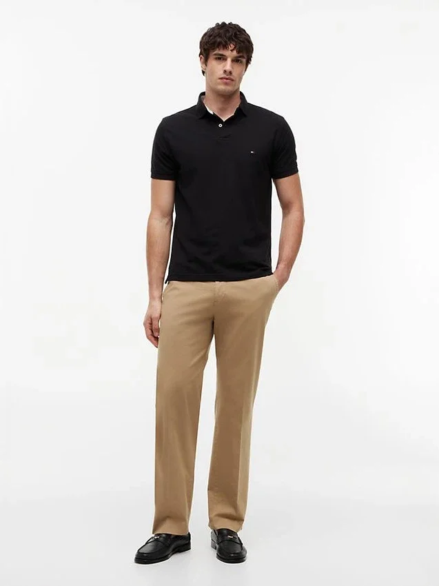 Polo Tommy com corte regular e elástico Polo Tommy com corte regular e elástico