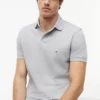 Polo Tommy com corte regular e elástico Polo Tommy com corte regular e elástico