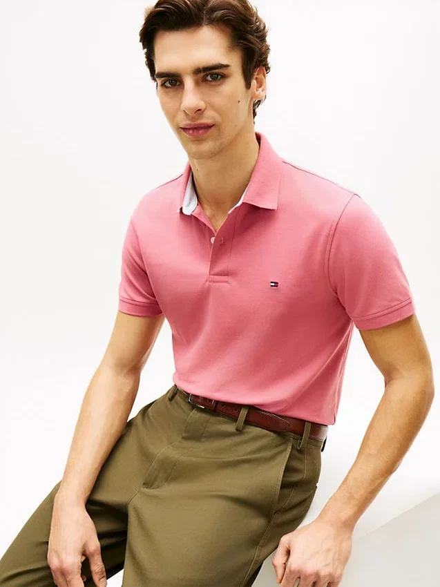 Polo Tommy com corte regular e elástico Polo Tommy com corte regular e elástico
