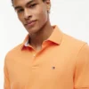 Polo Tommy com corte regular e elástico Polo Tommy com corte regular e elástico