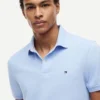 Polo Tommy com corte regular e elástico Polo Tommy com corte regular e elástico