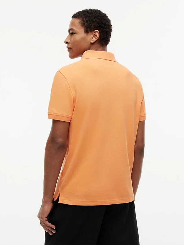 Polo Tommy com corte regular e elástico Polo Tommy com corte regular e elástico