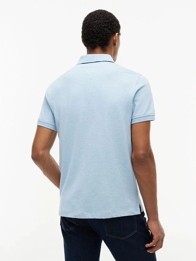 Polo Tommy com corte regular e elástico Polo Tommy com corte regular e elástico
