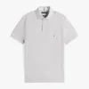 Polo Tommy com corte regular e elástico Polo Tommy com corte regular e elástico