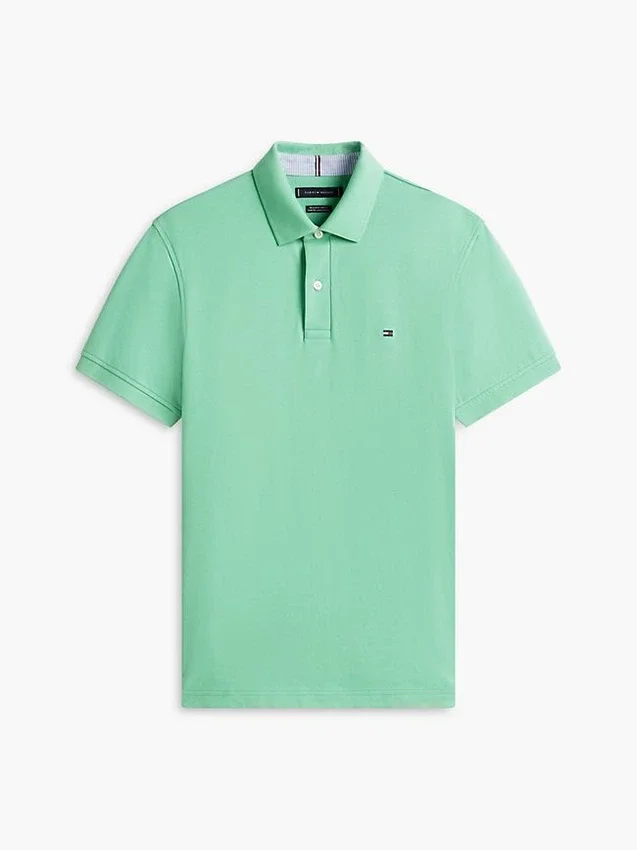 Polo Tommy com corte regular e elástico Polo Tommy com corte regular e elástico