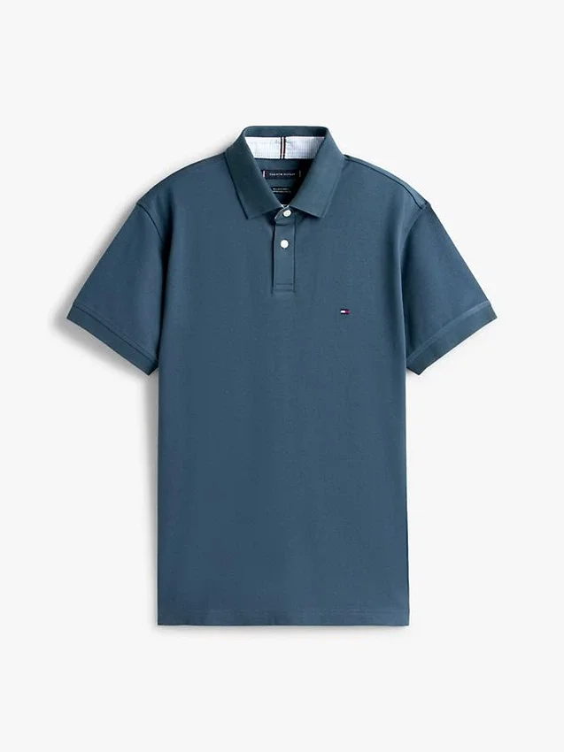 Polo Tommy com corte regular e elástico Polo Tommy com corte regular e elástico