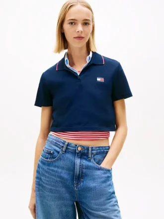 Polo Tommy Jeans de corte curto e largo