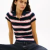 Polo Tommy Jeans de malha canelada com corte justo Polo Tommy Jeans de malha canelada com corte justo