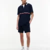 Polo Tommy Jeans Relaxed com fecho de correr de um quarto Polo Tommy Jeans Relaxed com fecho de correr de um quarto