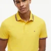Polo Tommy Wicking de corte regular Polo Tommy Wicking de corte regular