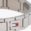 Pulseira de elos planos com detalhes em riscas