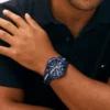 Relógio desportivo de 46 mm com bracelete em silicone