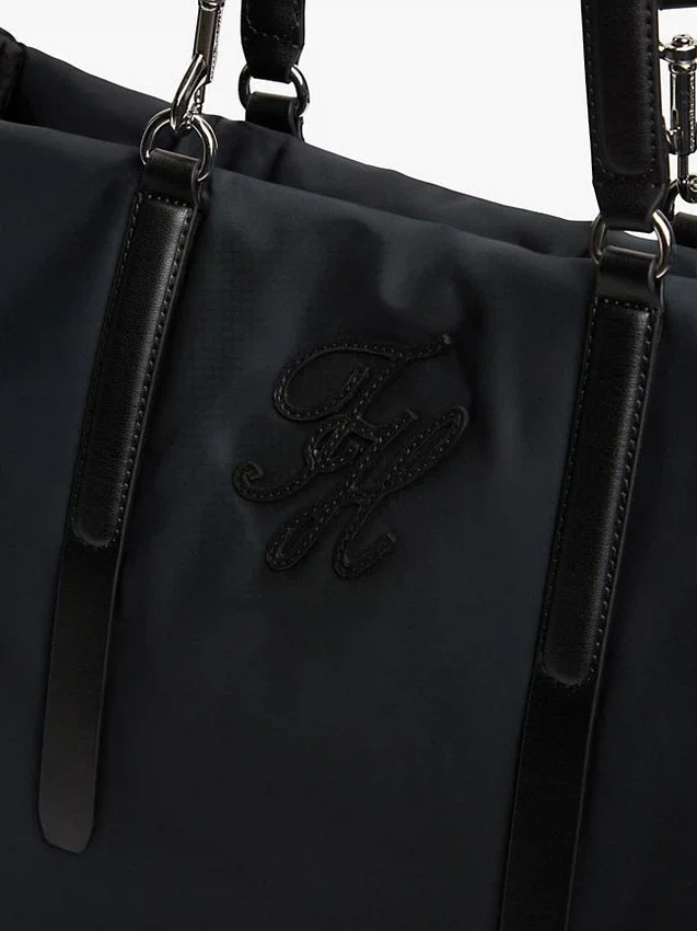 Saco Tote com Monograma em Letra Cursiva Repelente à Água Saco Tote com Monograma em Letra Cursiva Repelente à Água