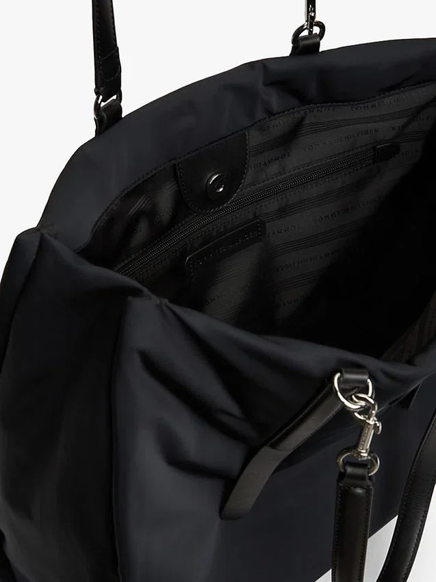 Saco Tote com Monograma em Letra Cursiva Repelente à Água Saco Tote com Monograma em Letra Cursiva Repelente à Água