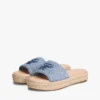 Sandália Espadrilha com Monograma em Letra Cursiva Sandália Espadrilha com Monograma em Letra Cursiva