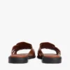 Sandália tipo mocassim em pele Sandália tipo mocassim em pele