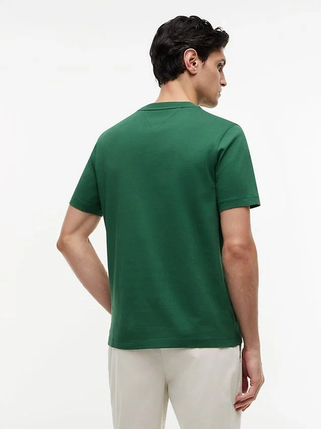 T-shirt com bolso e logótipo floral T-shirt com bolso e logótipo floral