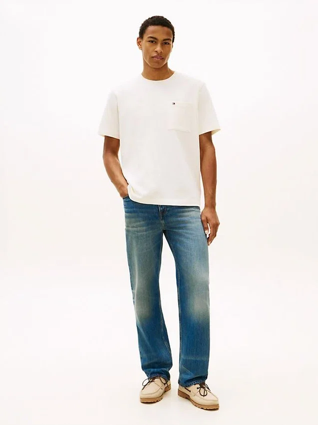 T-shirt com bolso em malha de jersey T-shirt com bolso em malha de jersey
