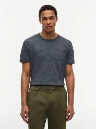 T-shirt com bolso em mistura de linho às riscas