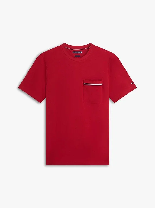 T-shirt com bolso em piqué e riscas exclusivas T-shirt com bolso em piqué e riscas exclusivas