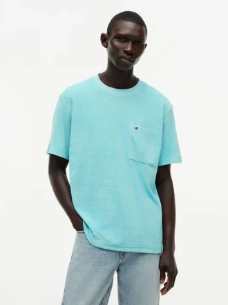 T-shirt com bolso em tecido felpudo