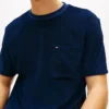 T-shirt com bolso em tecido felpudo T-shirt com bolso em tecido felpudo