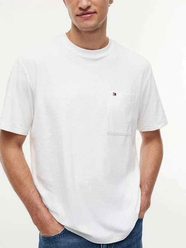 T-shirt com bolso em tecido felpudo T-shirt com bolso em tecido felpudo
