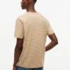 T-shirt com bolso às riscas T-shirt com bolso às riscas