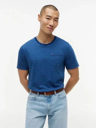 T-shirt com bolso às riscas tingida a índigo