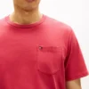 T-shirt com bolsos para o dia-a-dia T-shirt com bolsos para o dia-a-dia