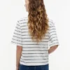 T-shirt com corte descontraído e logótipo bordado T-shirt com corte descontraído e logótipo bordado