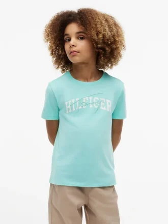 T-shirt com grafismo Hilfiger para criança
