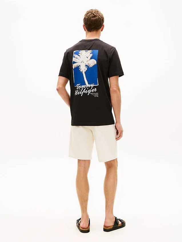 T-shirt com gráfico de palmeira nas costas T-shirt com gráfico de palmeira nas costas