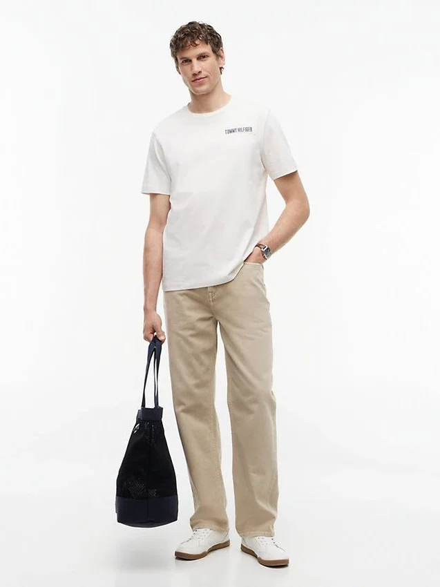 T-shirt com gráfico Desert Palm nas costas T-shirt com gráfico Desert Palm nas costas